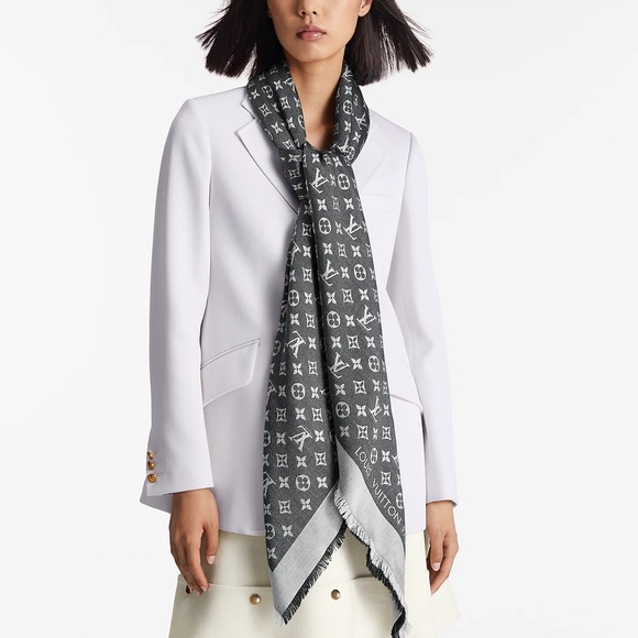 Louis Vuitton Monogram Denim Shawl - Black and White - Picture 5 of 10
